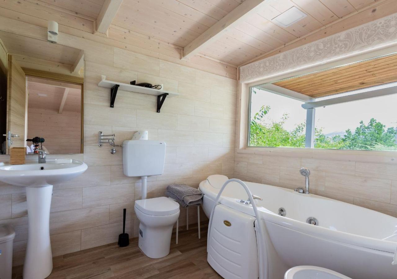 Agriturismo La Vammora Laviano Bagian luar foto